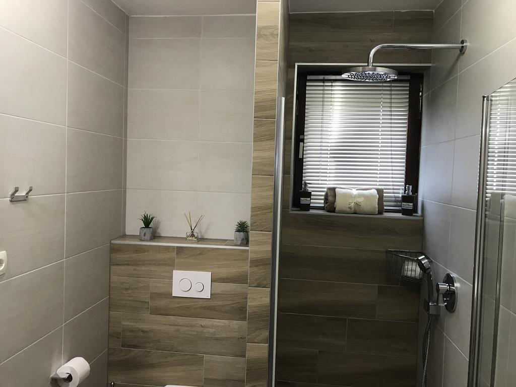 קורניצה Plitvice Diamond Apartment מראה חיצוני תמונה